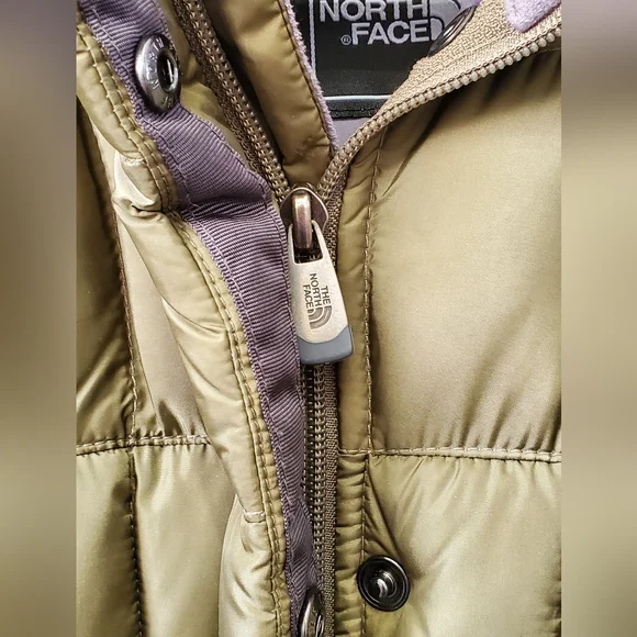 The North Face Metropolis Parka - Picture 7 of 16